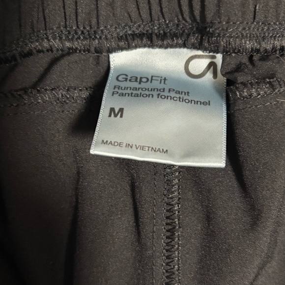 GAP Fit Runaround Pant - Picture 5 of 6